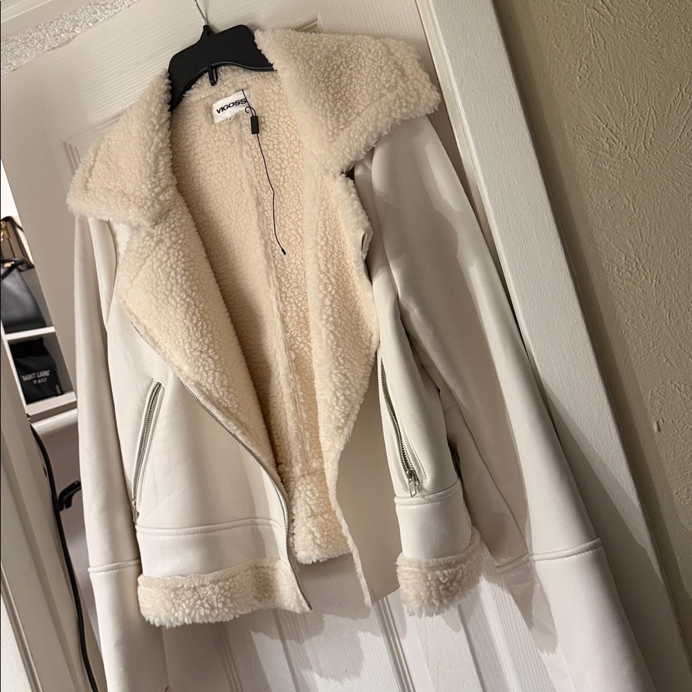 White Jacket - image 2